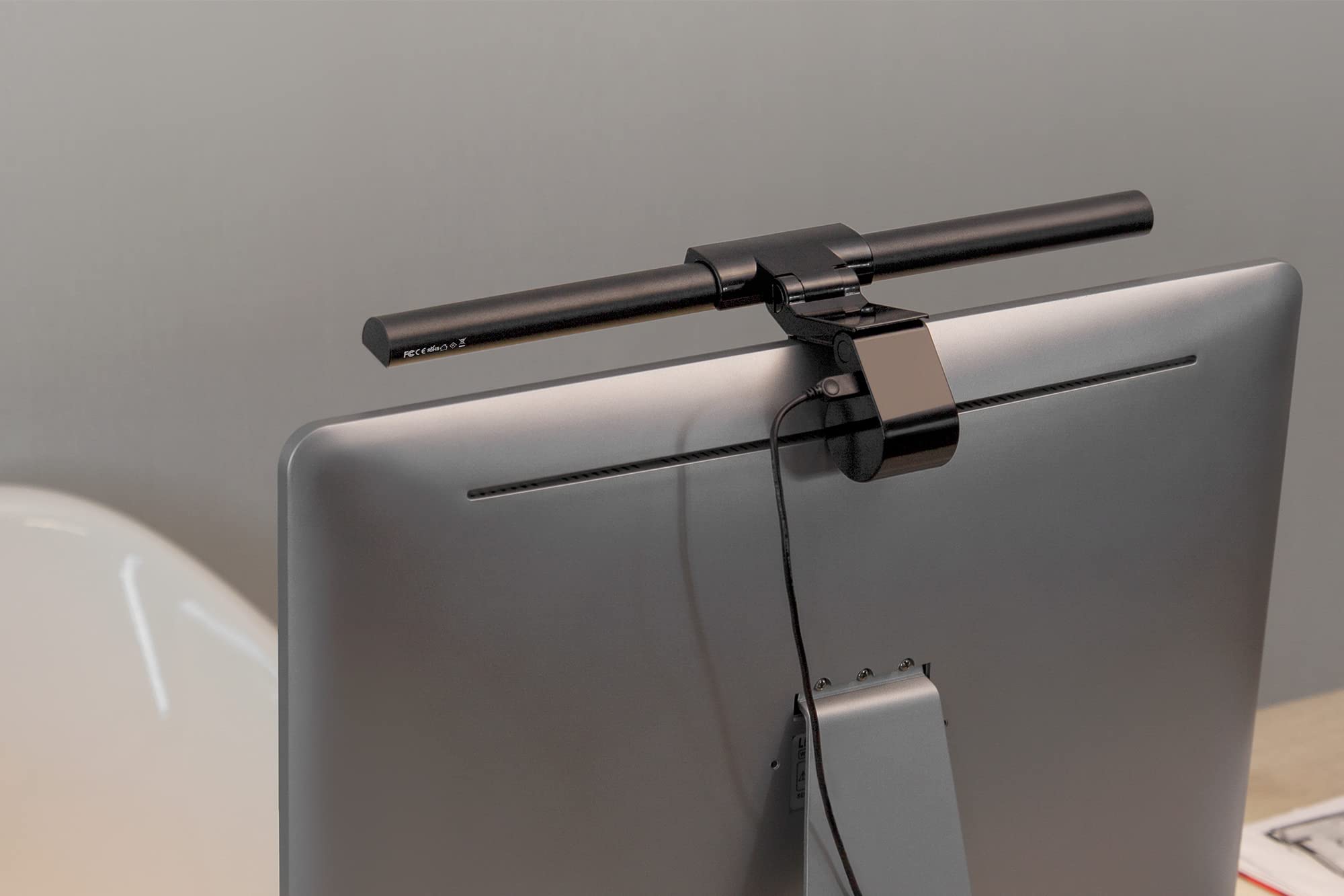 digitus-unique-led-monitor-leuchte-mit-klemmbefestigung-schwarz image 6