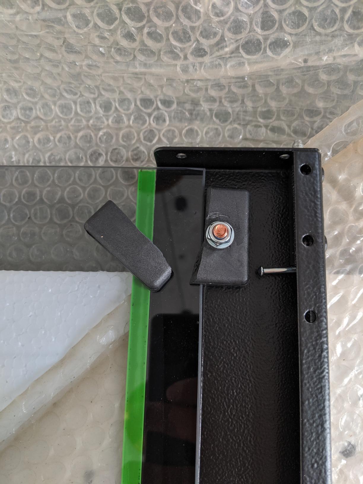 Passt perfekt auf meinen 12HE Schrank