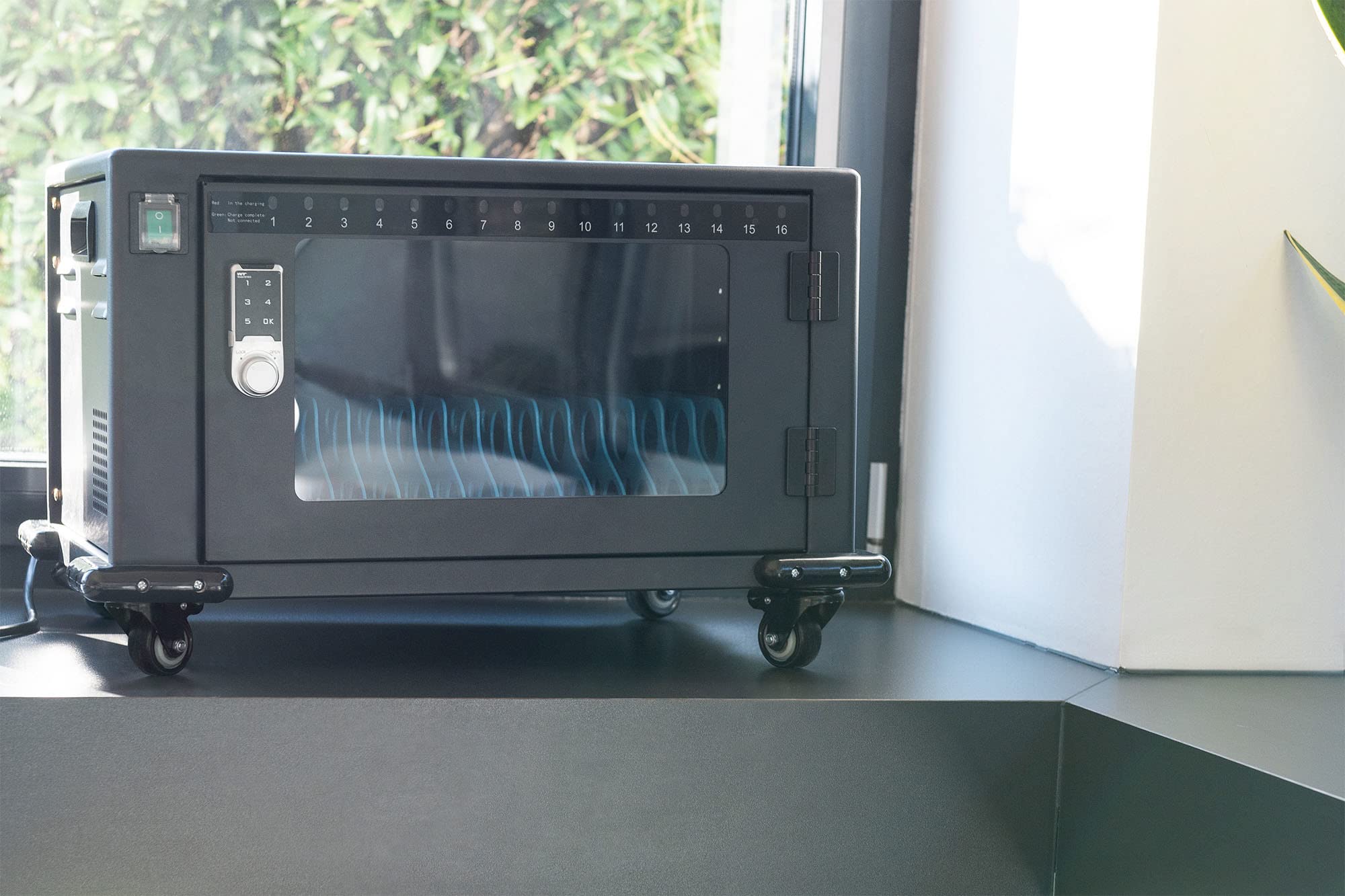 digitus-soho-ladeschrank-16x-usb-a-bis-13-zoll-schwarz image 2